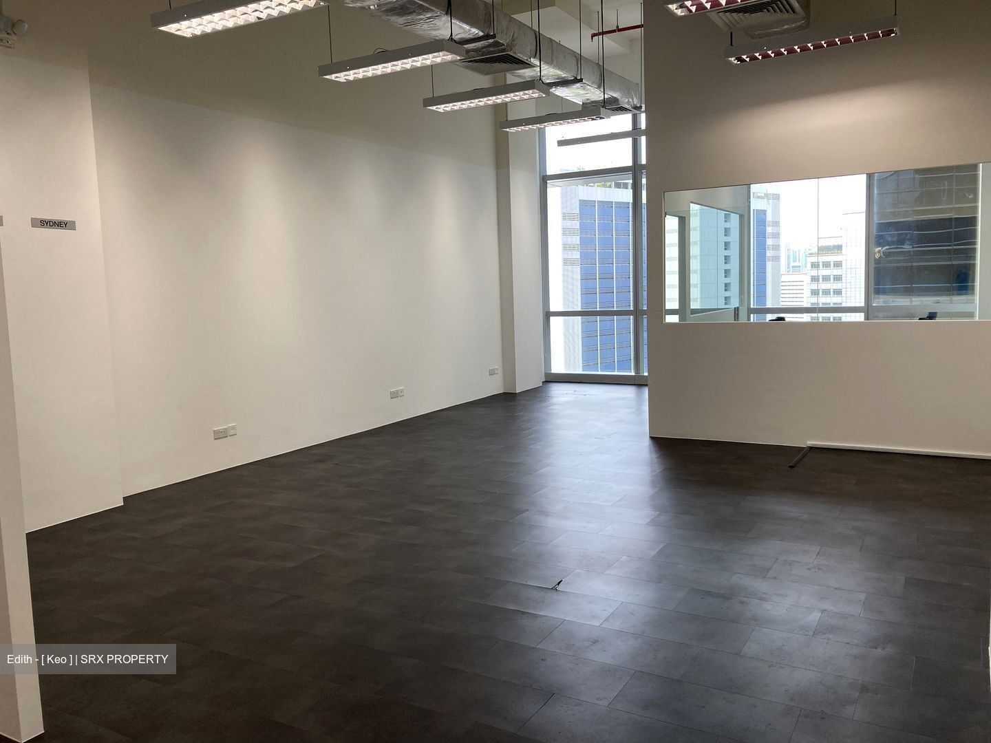 Sbf Center (D1), Office #595166061